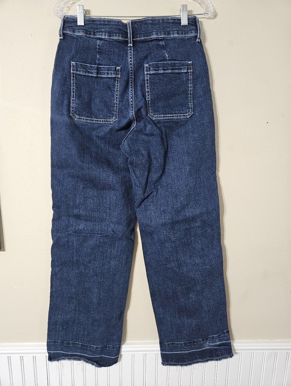 Old Navy Extra High Rise Wide Leg Jeans Size 6 - Picture 2 of 6